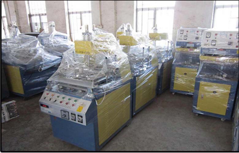 折邊機廠房.jpg 折邊機廠房.jpg